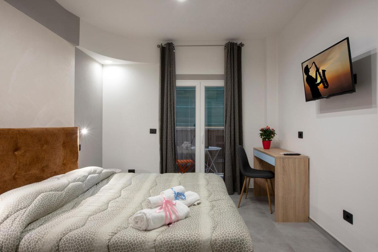 Sabriluna Rooms Специя Экстерьер фото