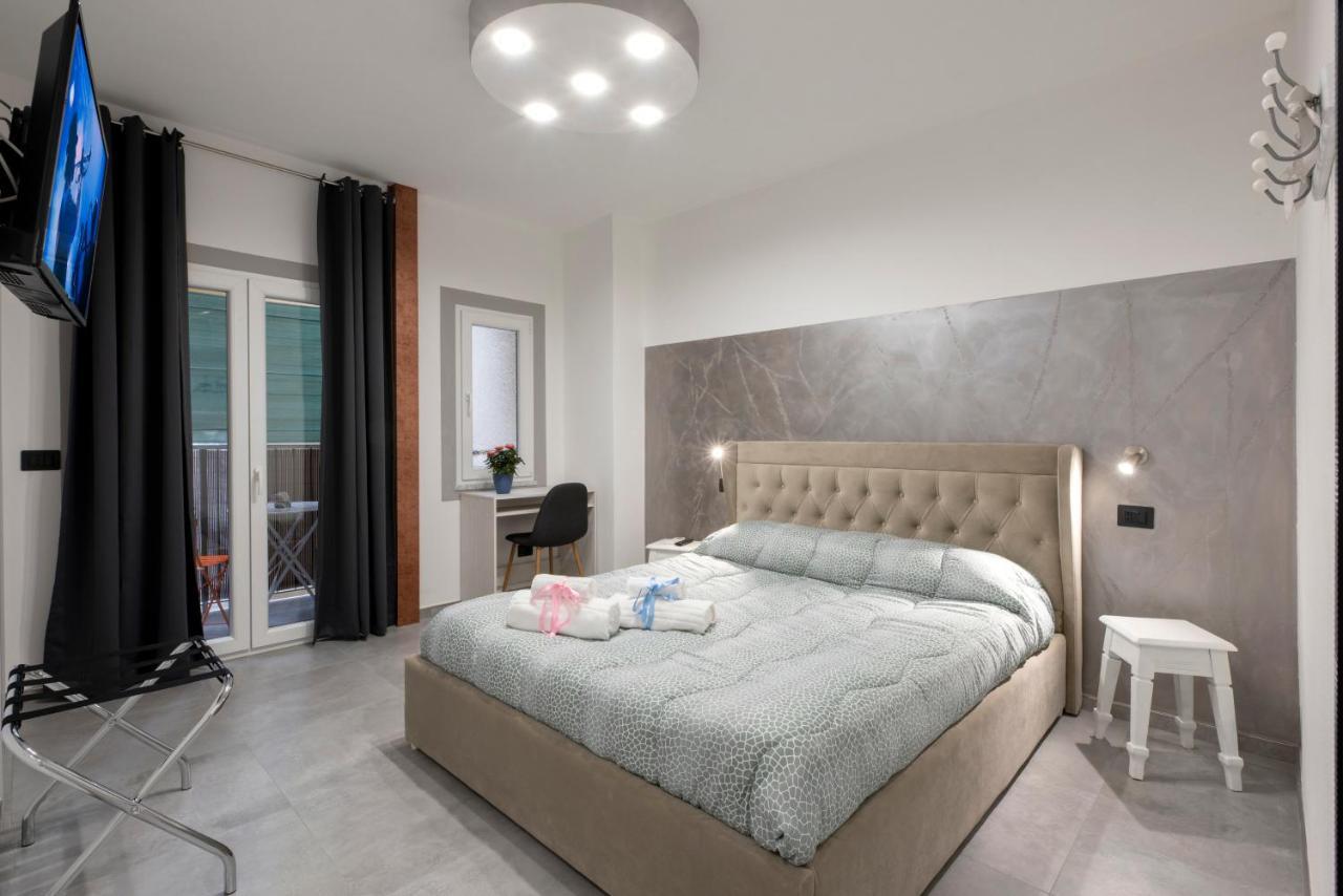 Sabriluna Rooms Специя Экстерьер фото